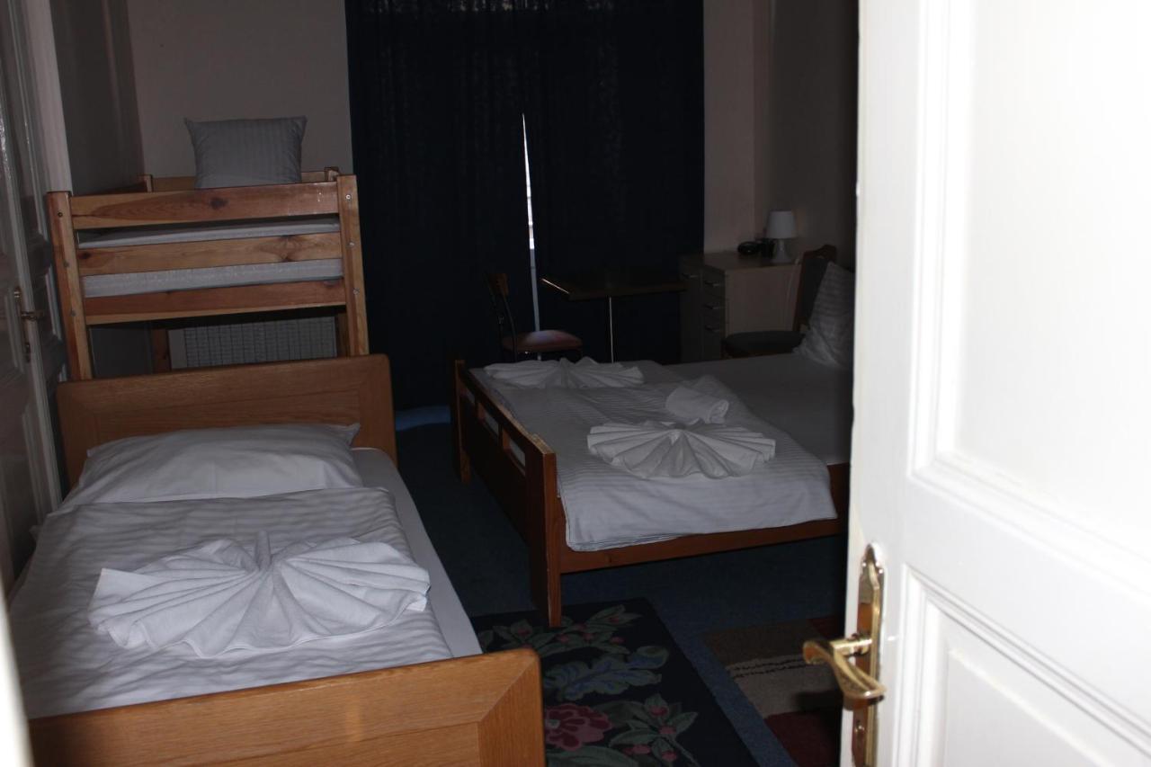 Hotel Praha Club Bed & Breakfast Praga Exterior foto